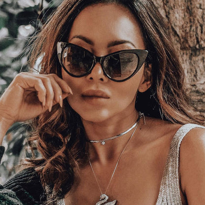 Celebrity Hot Tip Pointed Cat Eye Sunglasses 8371