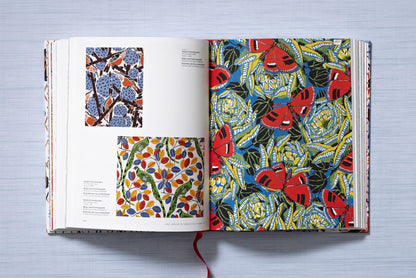 The Book of Printed Fabrics. From the 16th century until today (German, French, English) Book