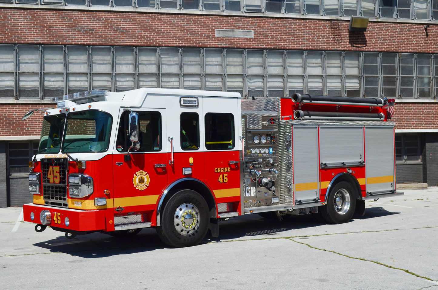 From Horses to Horsepower: A History of Philadelphia's Fire Apparatus 1871 to 2017 Book