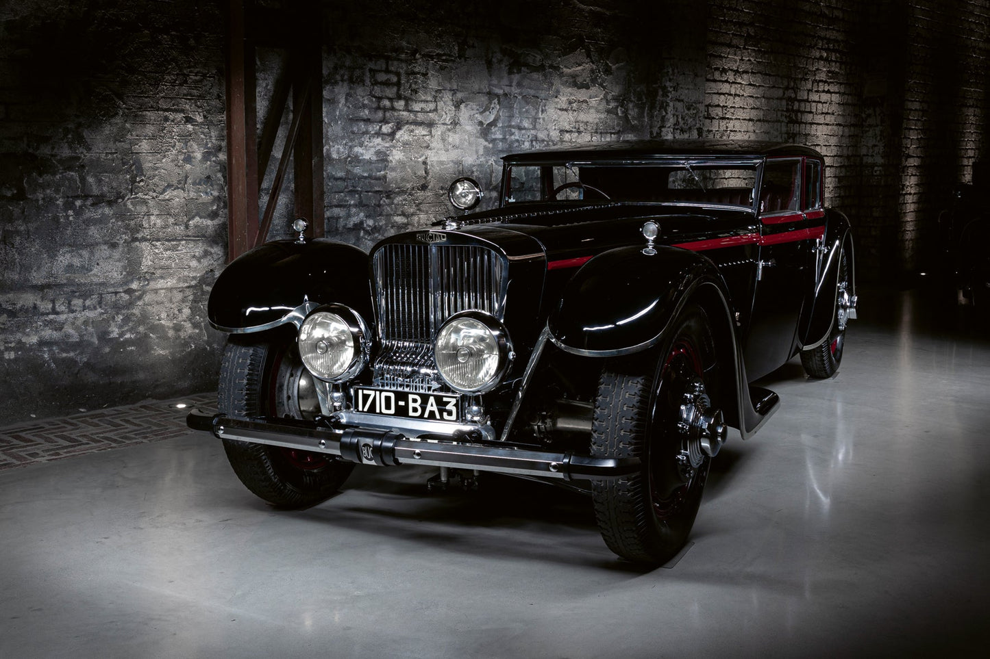Classic Cars Review Book