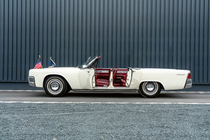 Classic Cars Review Book