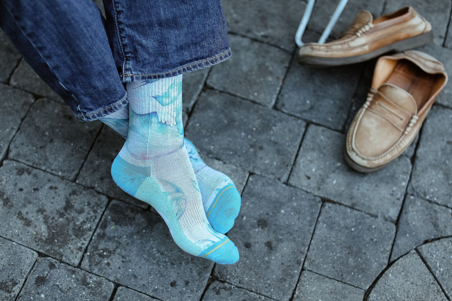 Maia Negre Dove Adult Crew Socks