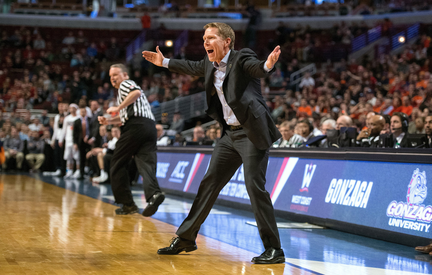 Two Decades: Lasting Mark: Coach Mark Few's Legendary Career with Gonzaga Basketball Book