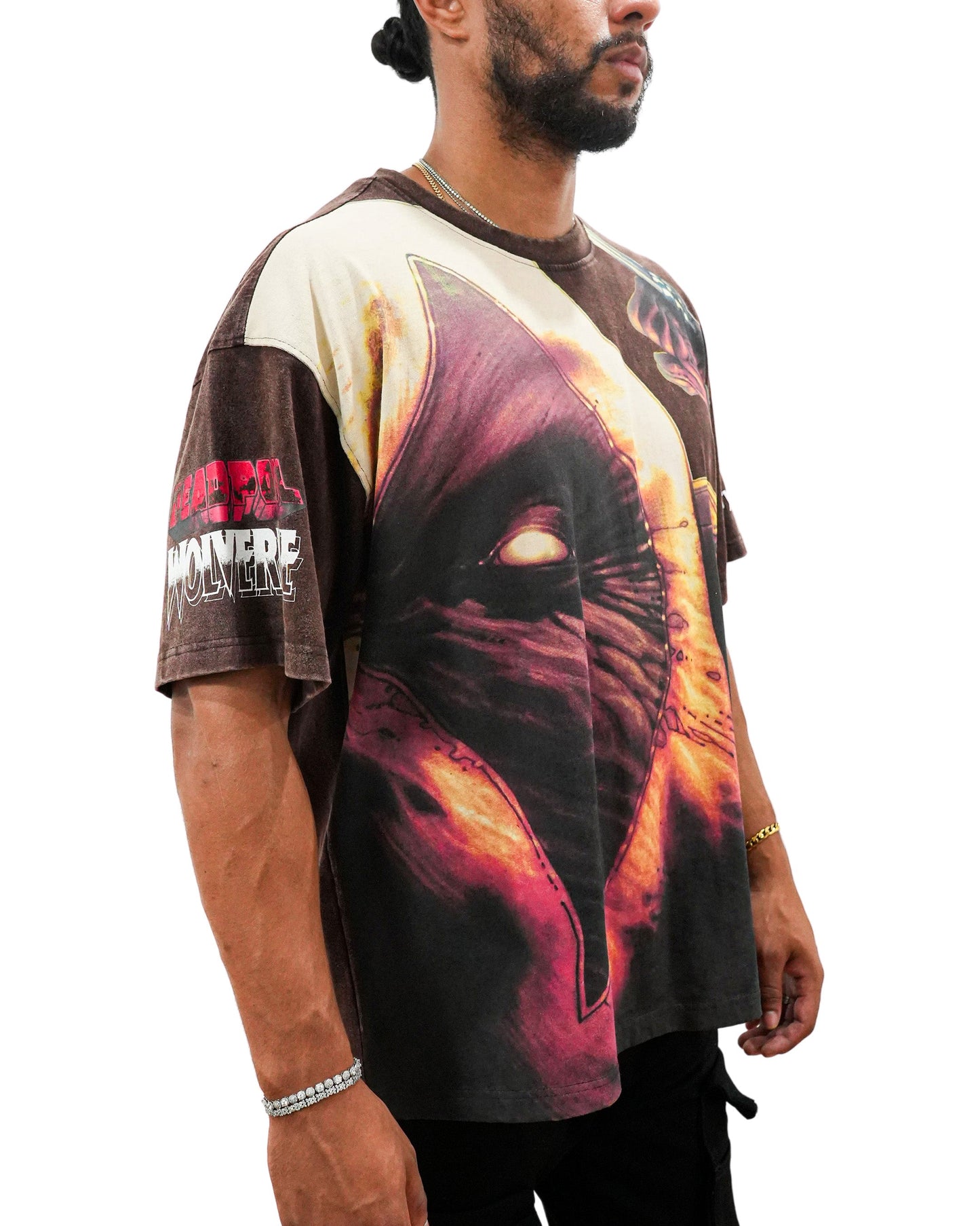 Deadpool x Wolverine - Claws and Chaos  Oversized Brown Mens T Shirt