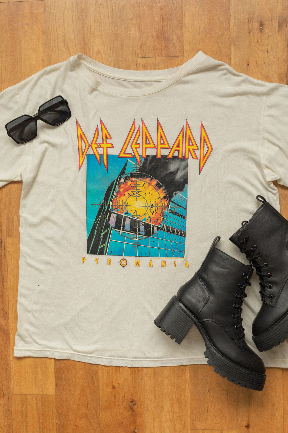 Def Leppard Boyfriend Tee Shirt White