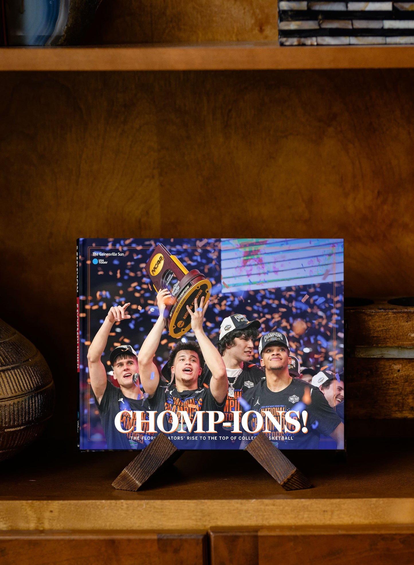 CHOMP-IONS! The Florida Gators' Rise to the Top of College Basketball Book