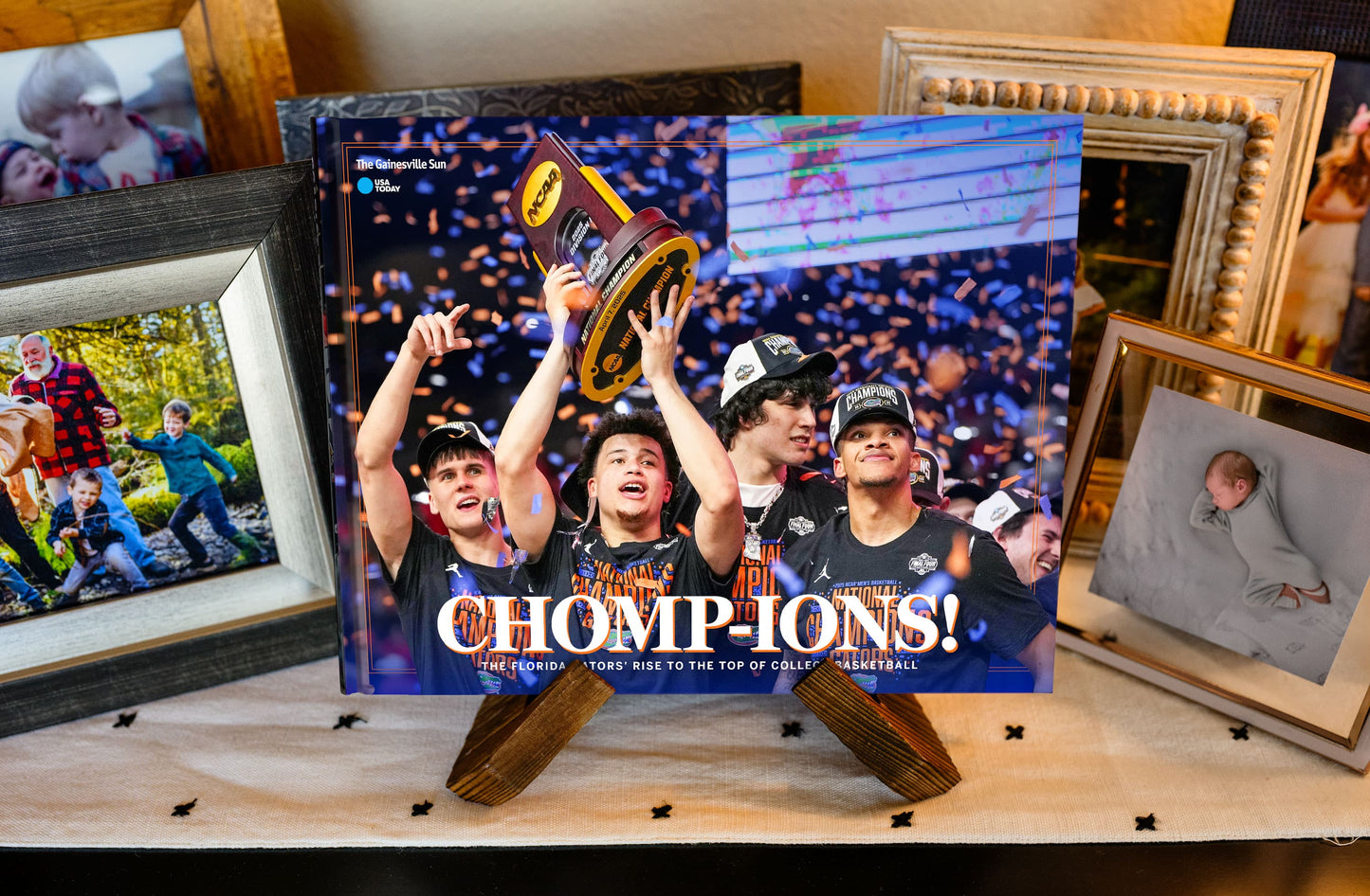 CHOMP-IONS! The Florida Gators' Rise to the Top of College Basketball Book