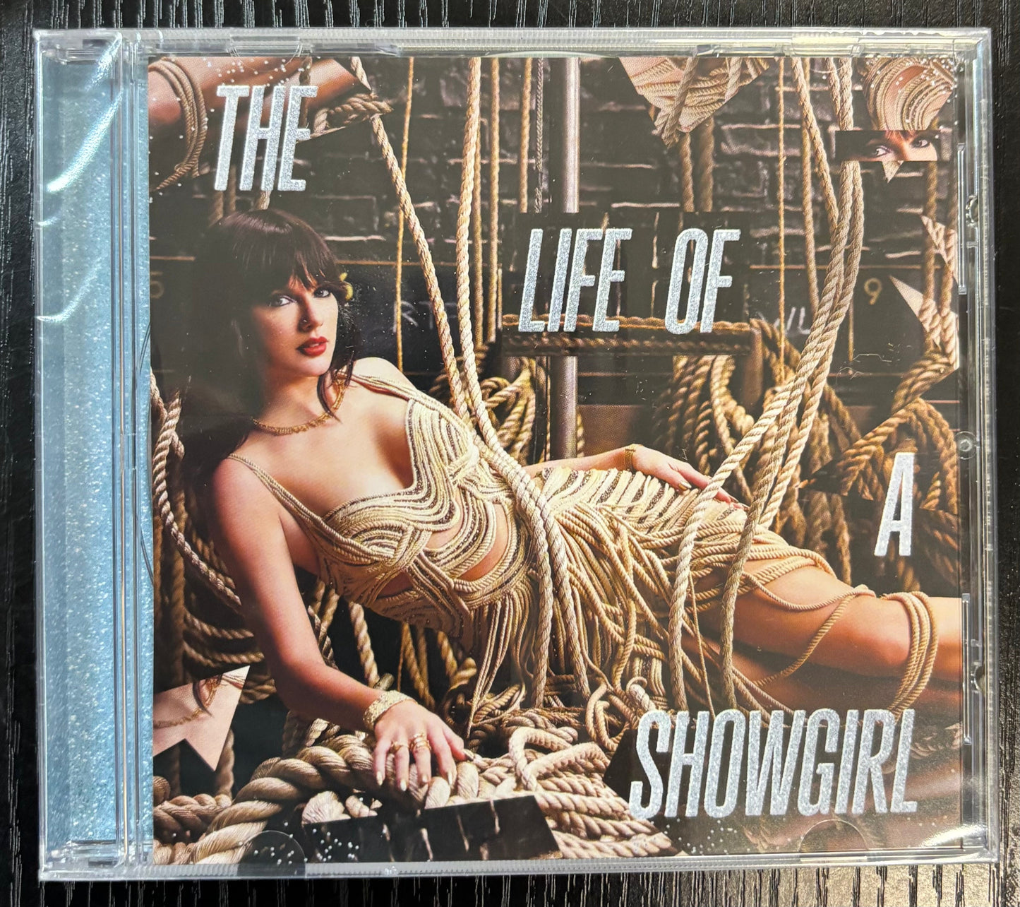 TAYLOR SWIFT - THE LIFE OF A SHOWGIRL (SO GLAMOROUS CABERET) CD