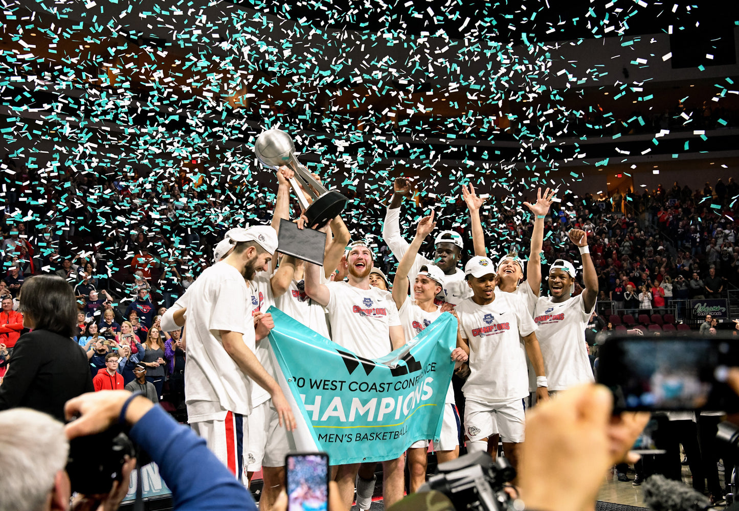Two Decades: Lasting Mark: Coach Mark Few's Legendary Career with Gonzaga Basketball Book