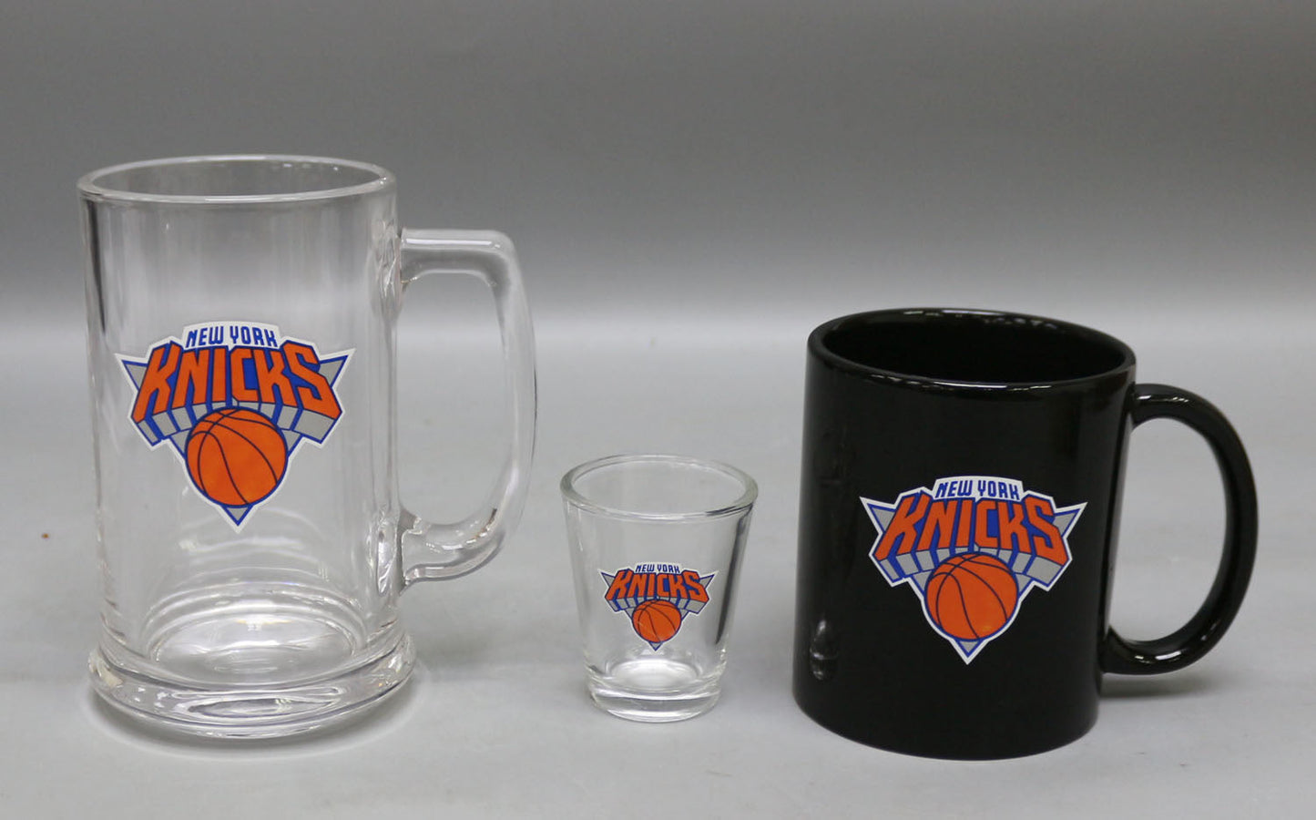 New York Knicks 3-Piece Glassware Gift Set