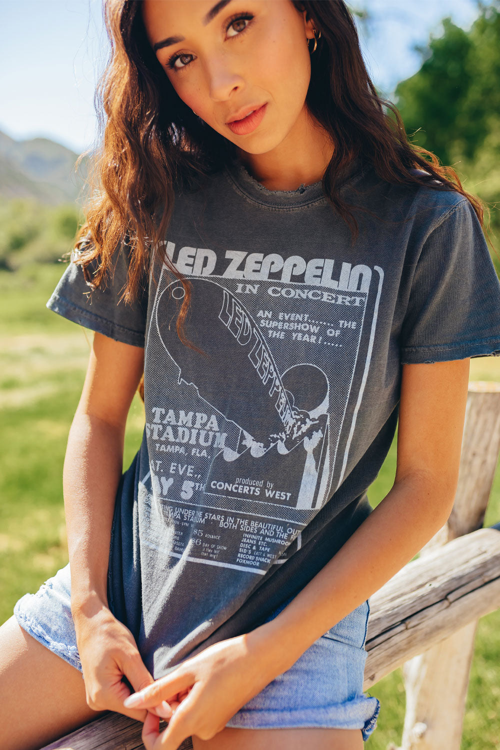 Led Zeppelin 1973 Sunkissed Womens Tee Shirt Black