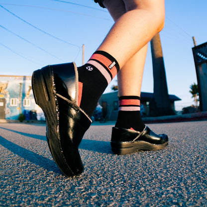 Organic Cotton Black/Pink Adult Quarter Crew Socks