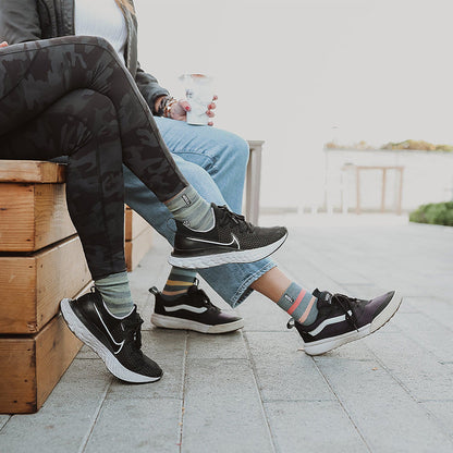 Pencil Stripe Plant Dye Adult Quarter Crew Socks
