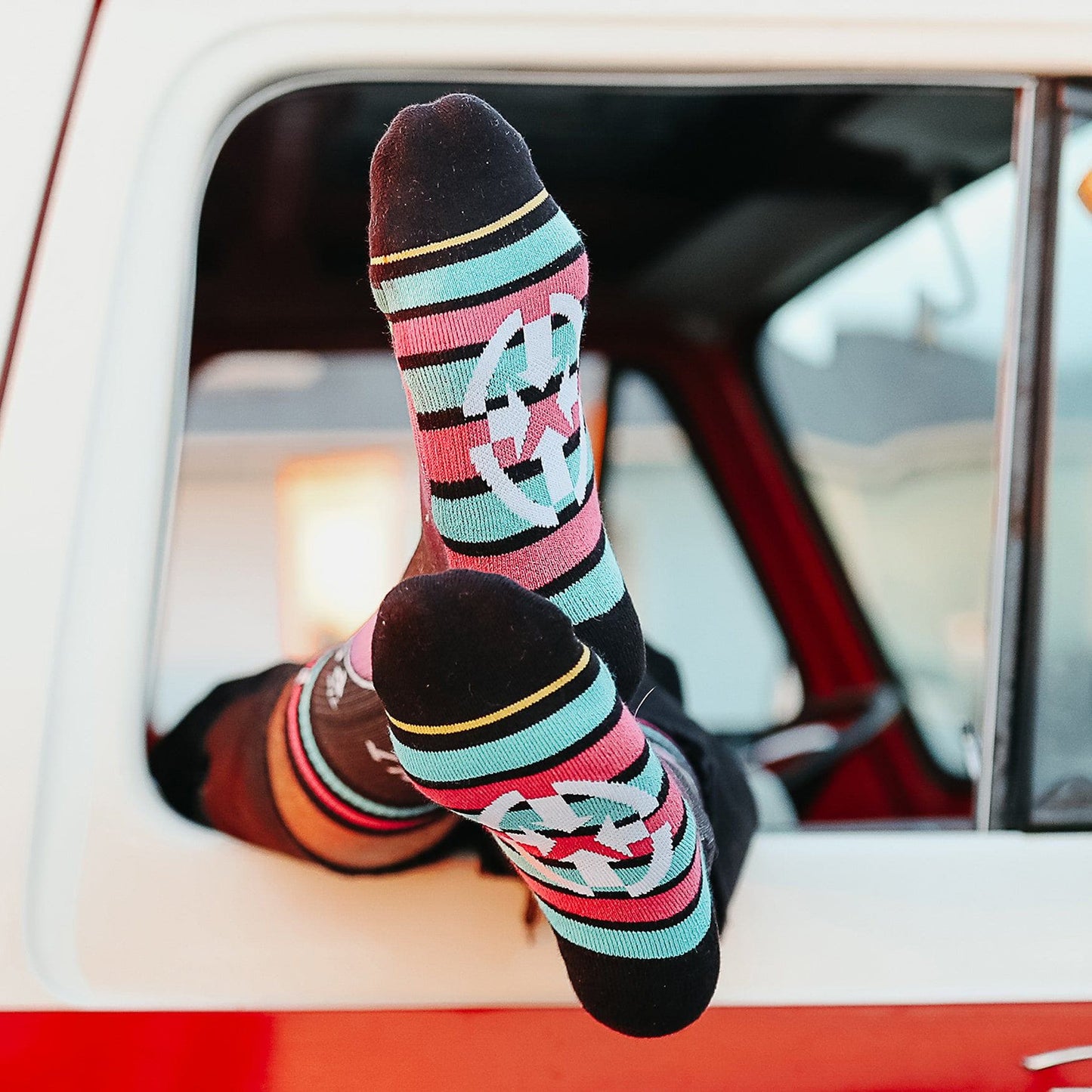 Slidertown The Point Pinkburst Adult Crew Socks
