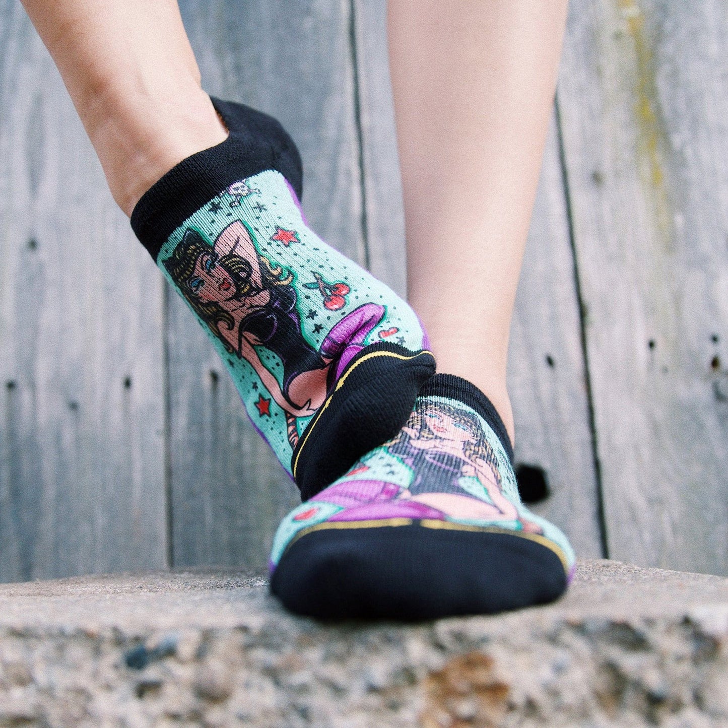 Double Trouble Kitty Adult No Show Socks With Art By Dirk Vermin