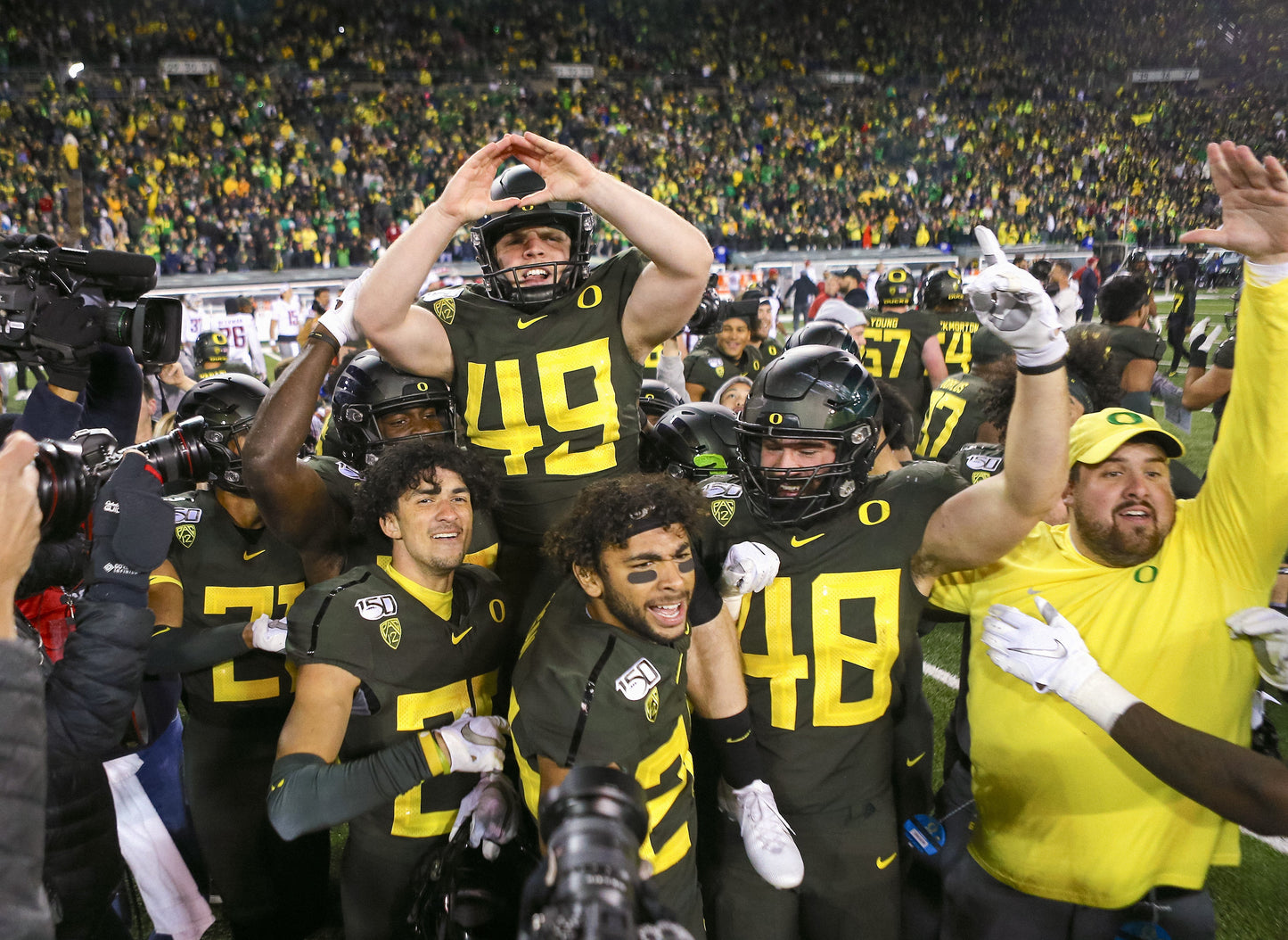 Flying High: The University of Oregon's Remarkable 2019 Football Season Book