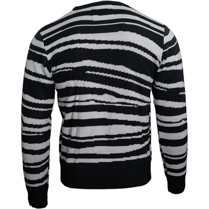 Pugley's Spooky Black and White Sweater for Cosplay