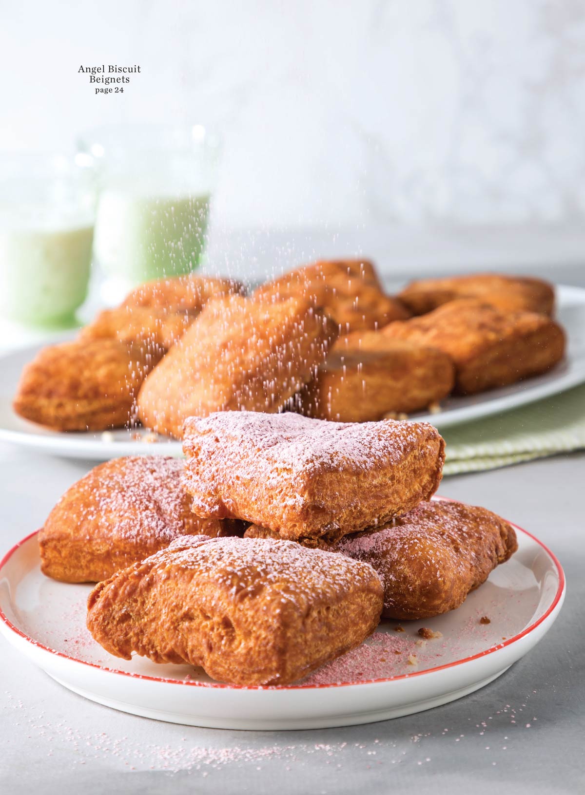 Holiday Sweets - 85 Festive Recipes & Tips: Our Best Holiday Cakes & Cookies, Christmas Cookies, Holiday Baking Perfect For All Ages & More!
