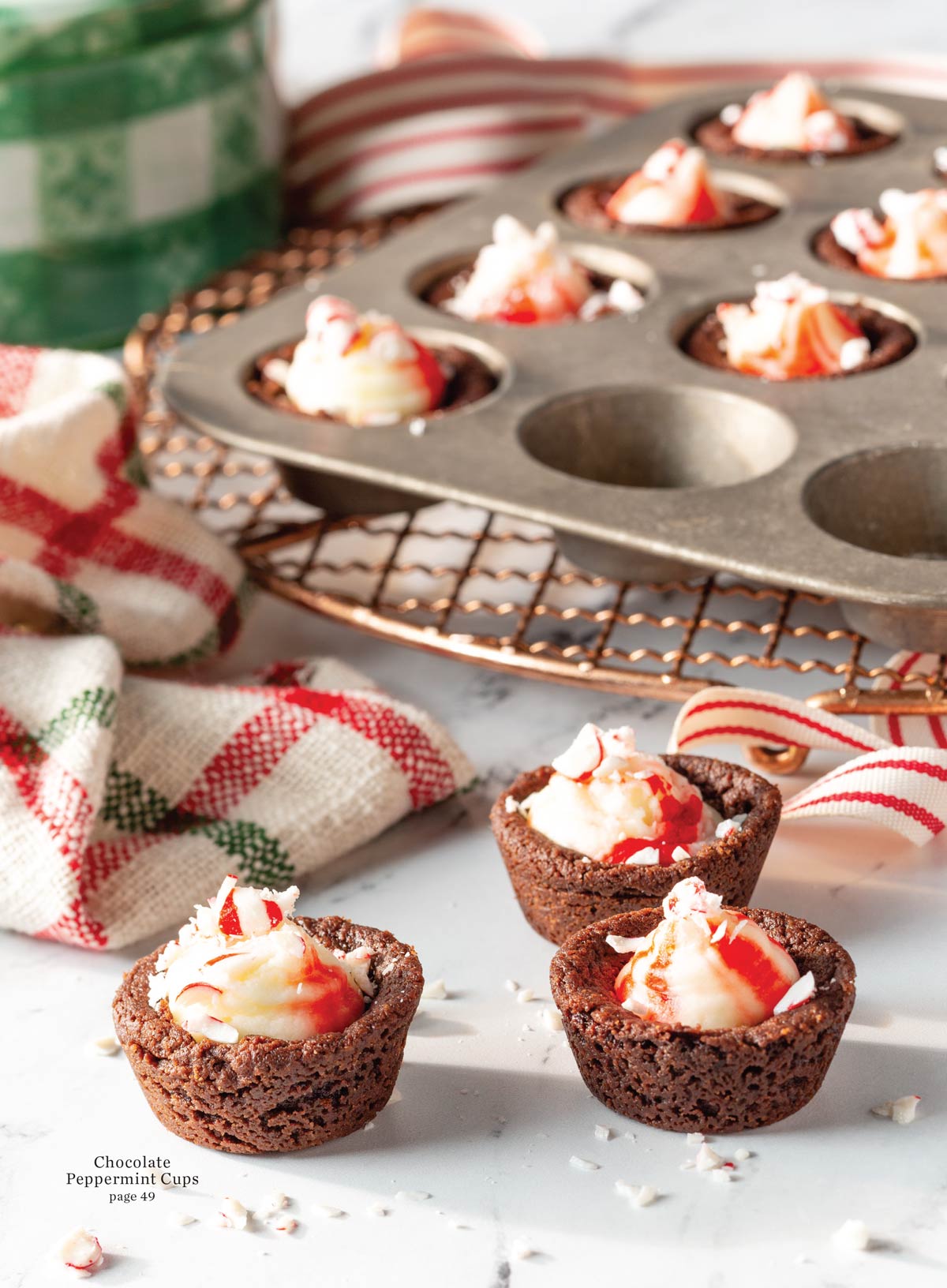 Holiday Sweets - 85 Festive Recipes & Tips: Our Best Holiday Cakes & Cookies, Christmas Cookies, Holiday Baking Perfect For All Ages & More!