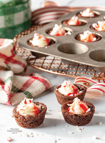 Holiday Sweets - 85 Festive Recipes & Tips: Our Best Holiday Cakes & Cookies, Christmas Cookies, Holiday Baking Perfect For All Ages & More!