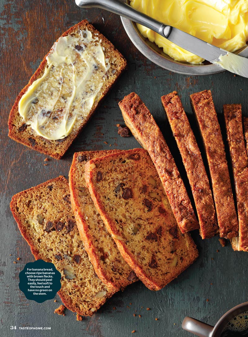 Taste of Home - The Ultimate Bread Baking Guide: 100 Bread Recipes & Tips For Baking Success, Simple Sourdough Starters, Rustic Loaves, Muffins, Rolls, Quick Breads & More!