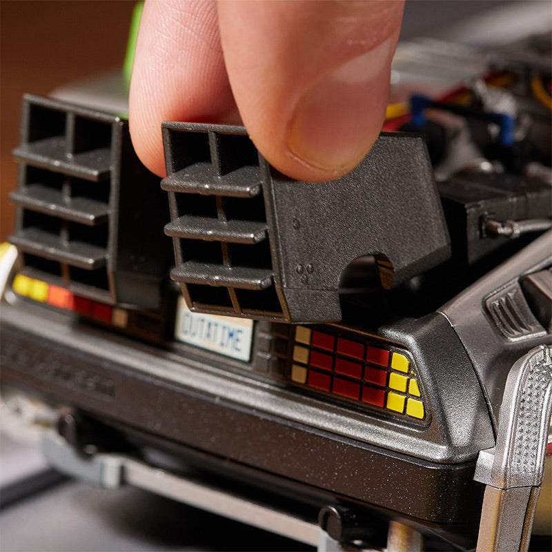 Back to the Future: Time Machine Countdown Character Model Kit