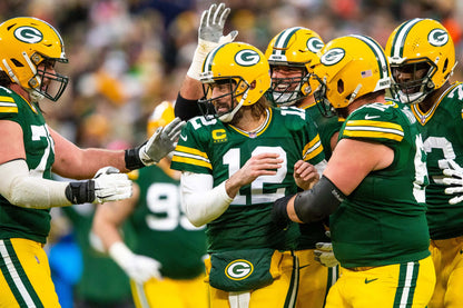 12: A Tribute to Aaron Rodgers' Legendary Green Bay Career Book