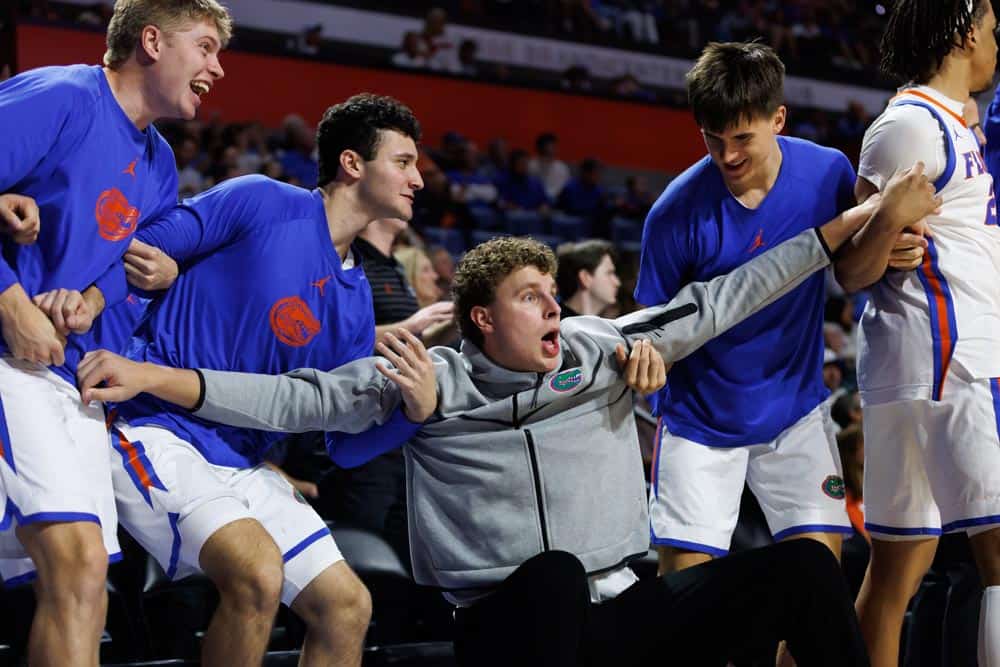 CHOMP-IONS! The Florida Gators' Rise to the Top of College Basketball Book