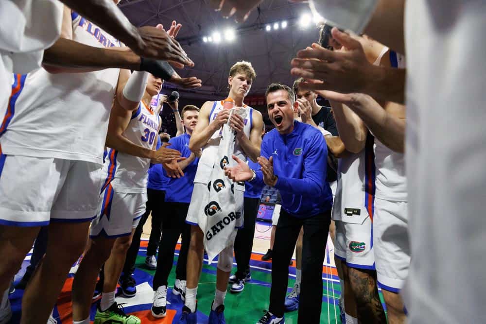 CHOMP-IONS! The Florida Gators' Rise to the Top of College Basketball Book