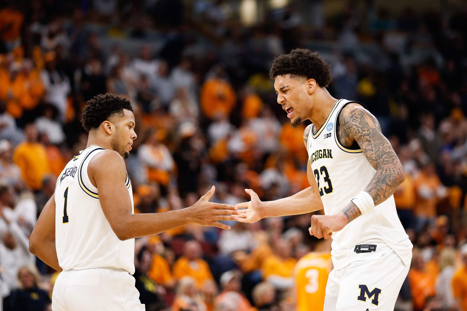 MAIZE THE ROOF: How the Michigan Wolverines Dominated College Basketball Book