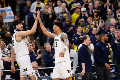 MAIZE THE ROOF: How the Michigan Wolverines Dominated College Basketball Book