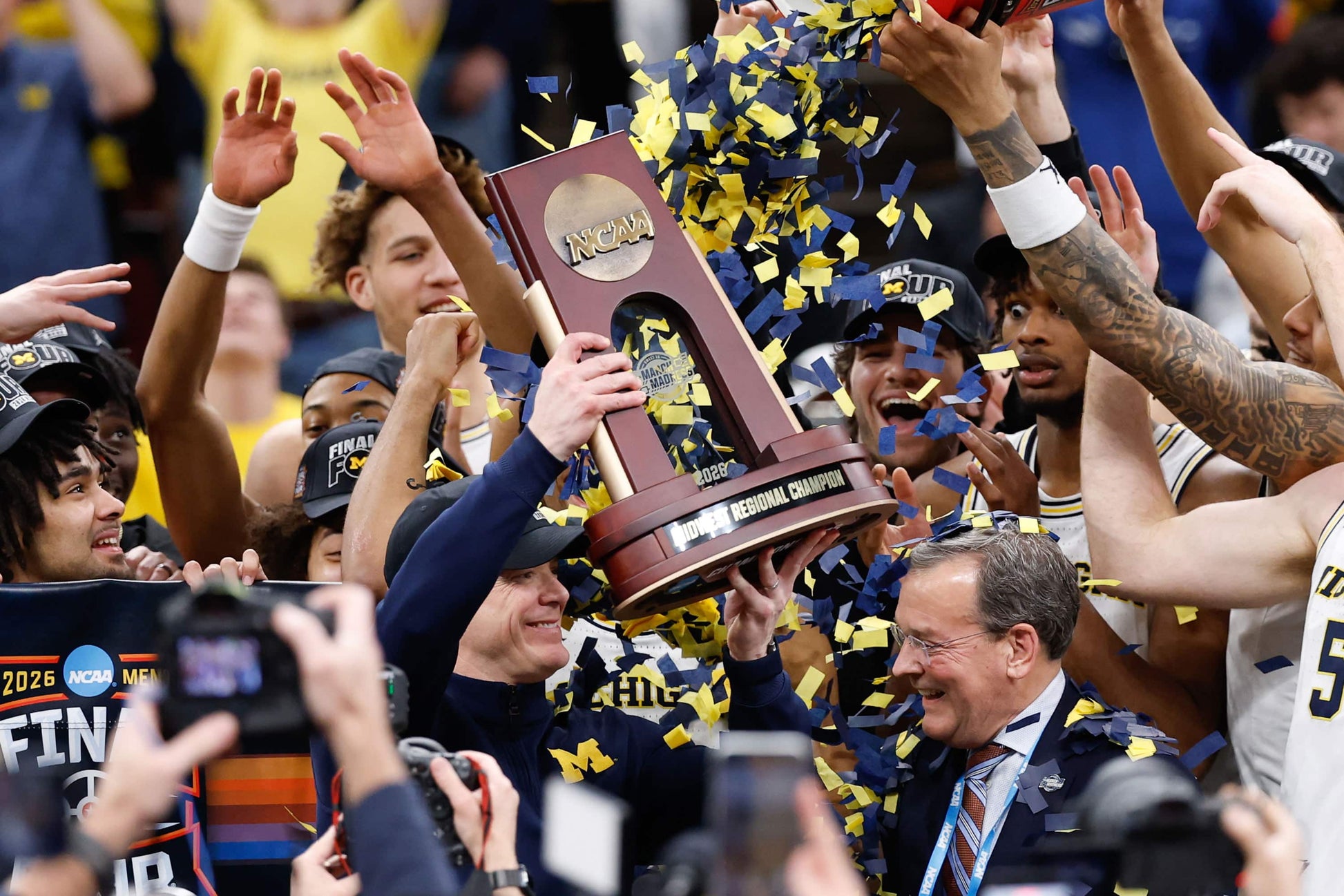 MAIZE THE ROOF: How the Michigan Wolverines Dominated College Basketball Book