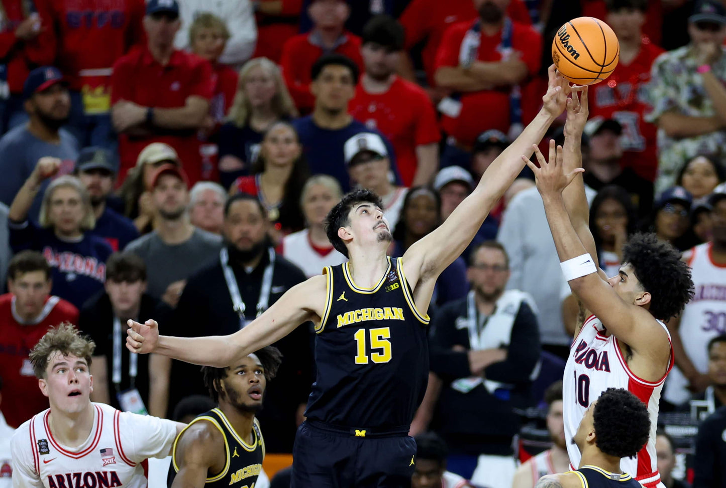MAIZE THE ROOF: How the Michigan Wolverines Dominated College Basketball Book