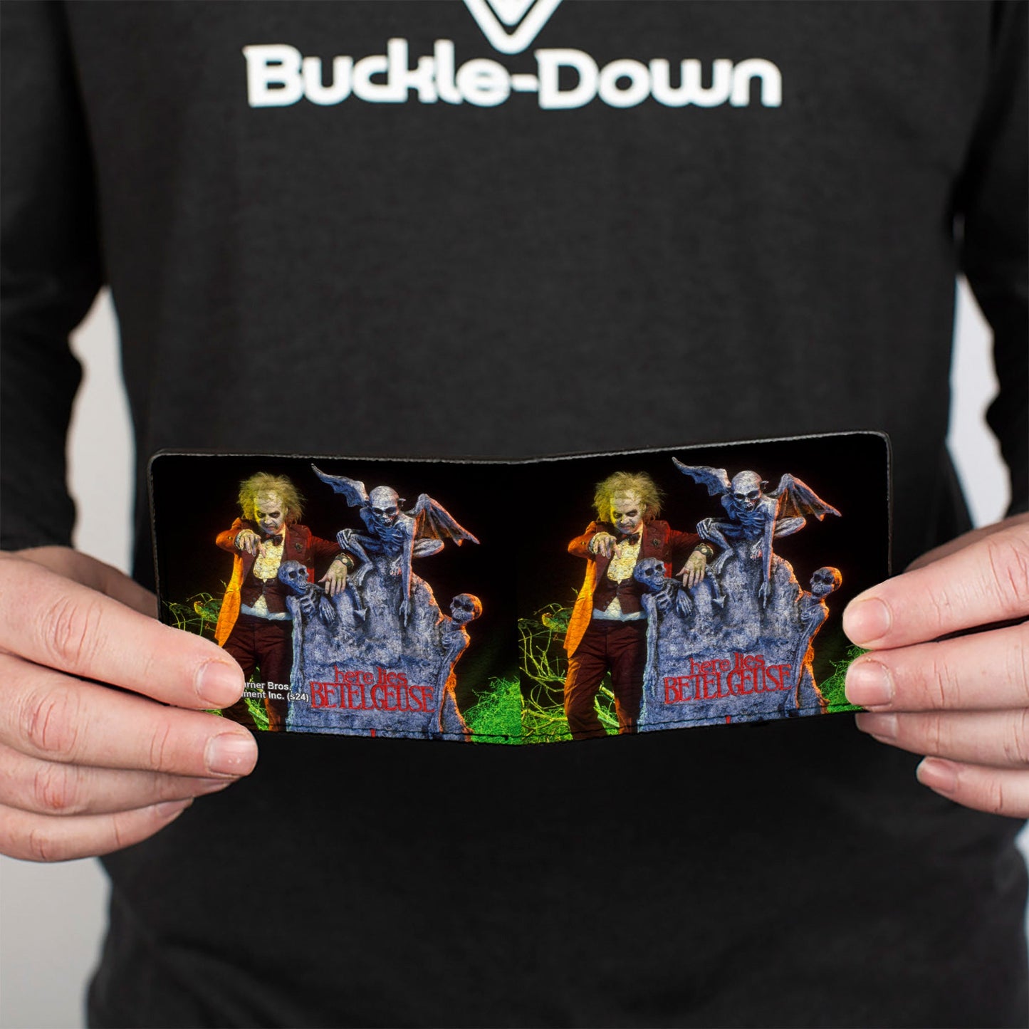 Beetlejuice Here Lies Betelgeuse Graveyard Pose Bifold Wallet