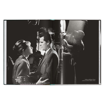 Bob Willoughby. Audrey Hepburn. Photographs 1953–1966 (English) Book