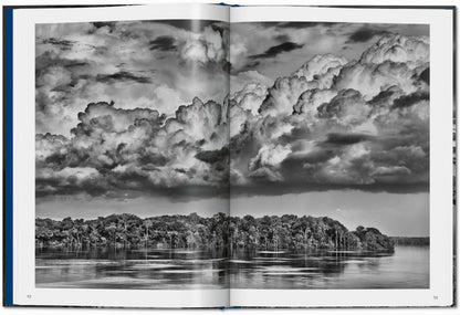 Sebastião Salgado. Amazônia (English) Book