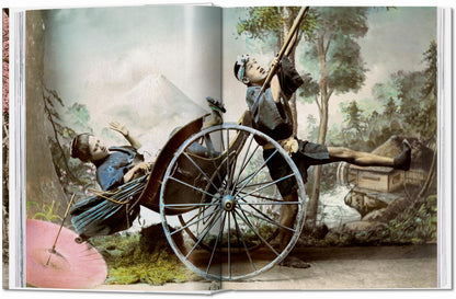 Japan 1900. A Portrait in Color (German, French, English) Book