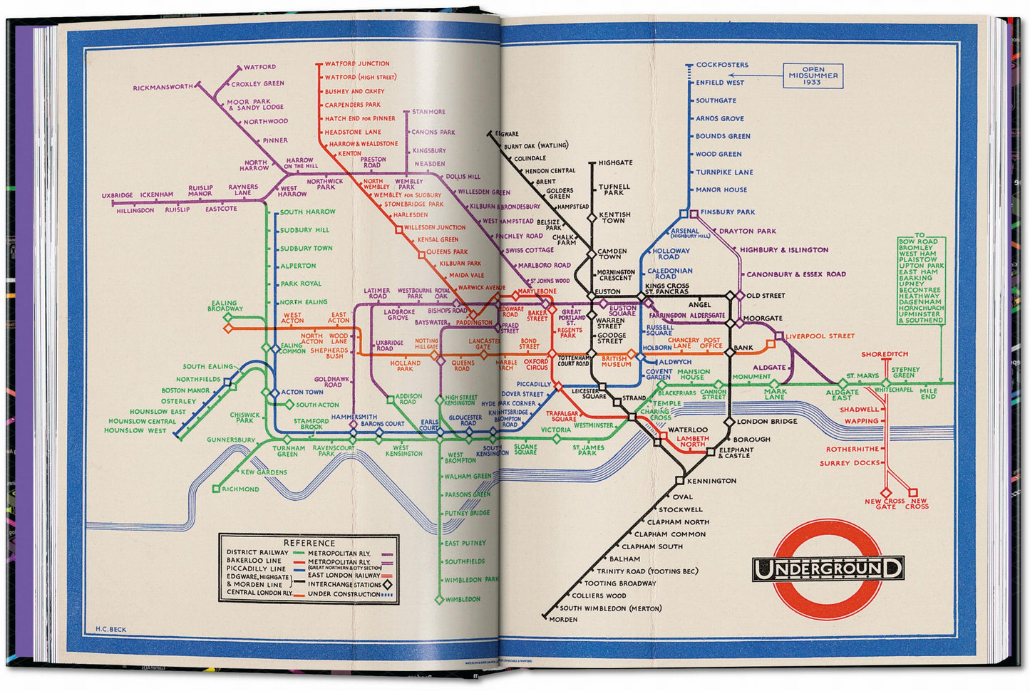 Information Graphics. 45th Ed. (English) Book