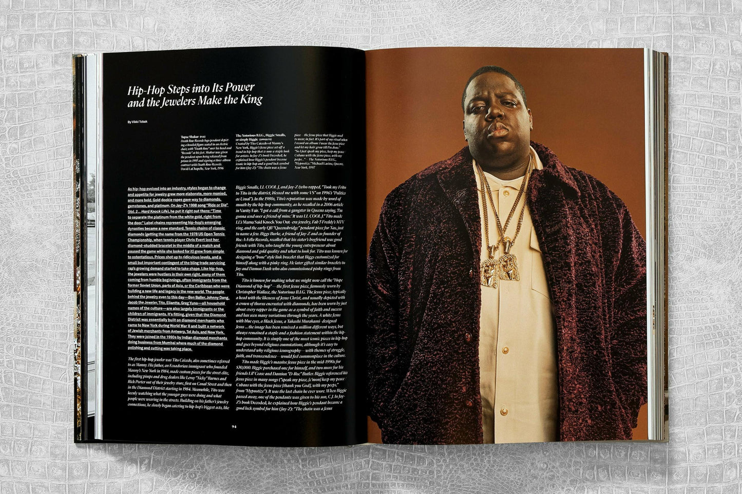Ice Cold. A Hip-Hop Jewelry History (German, French, English) Book