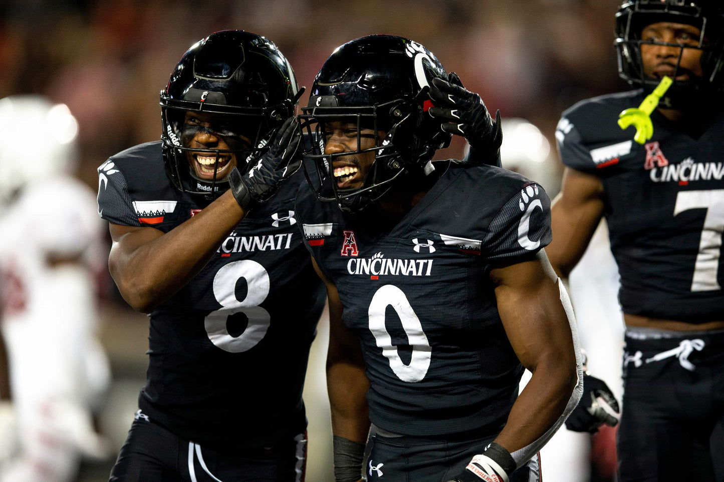 Breaking Down Barriers: How the Cincinnati Bearcats Crashed the College Football Playoff Party Book