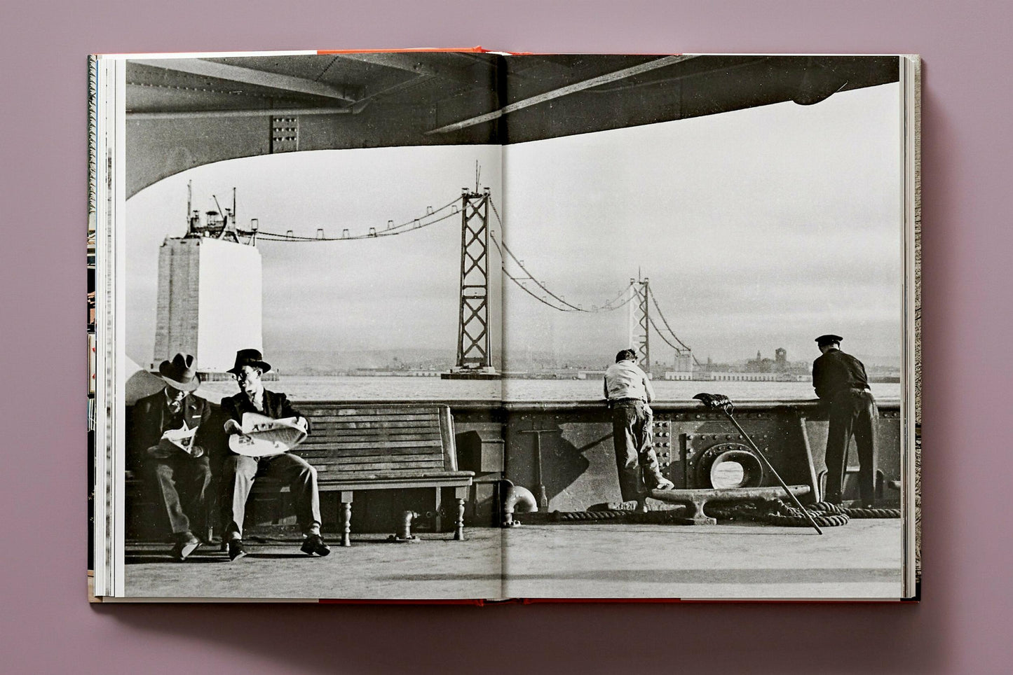 San Francisco. Portrait of a City (German, French, English) Book