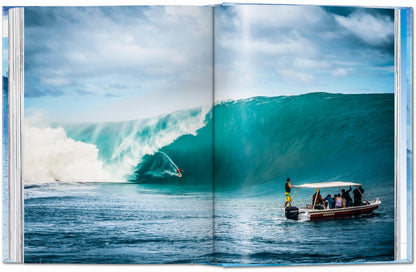Surfing. 1778–Today. 40th Ed. (English) Book