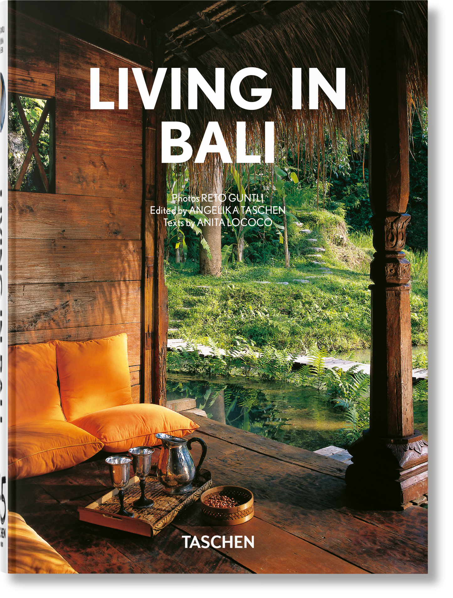 Living in Bali. 45th Ed. (German, French, English) Book