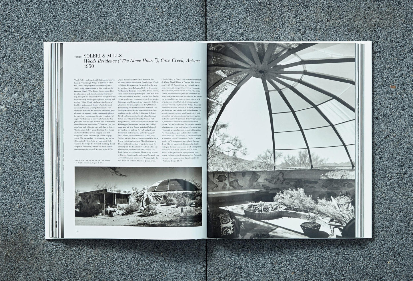 Julius Shulman. Modernism Rediscovered (German, French, English) Book