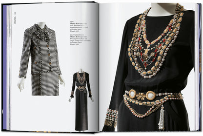 Fashion Designers A–Z. 45th Ed. (English) Book