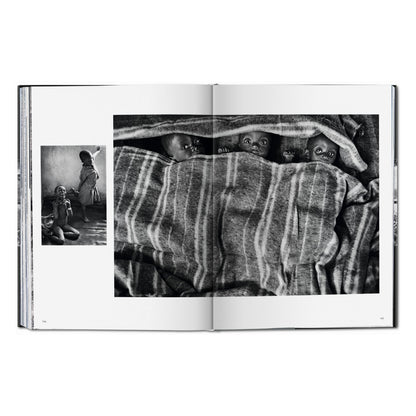 Sebastião Salgado. Exodus (English) Book