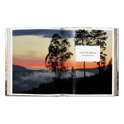 Great Escapes Yoga. The Retreat Book (German, French, English) Book