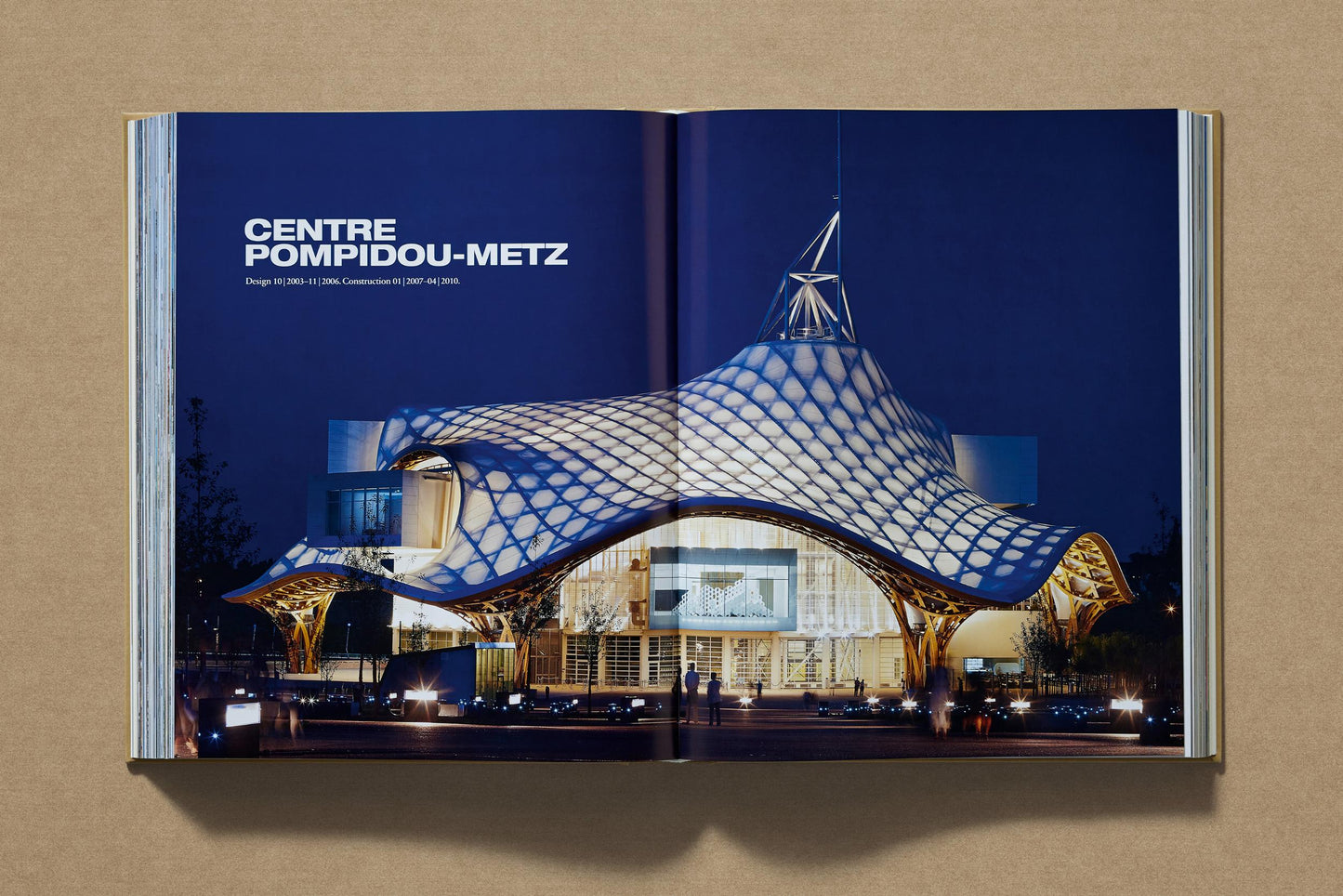 Shigeru Ban. Complete Works 1985–Today (German, French, English) Book