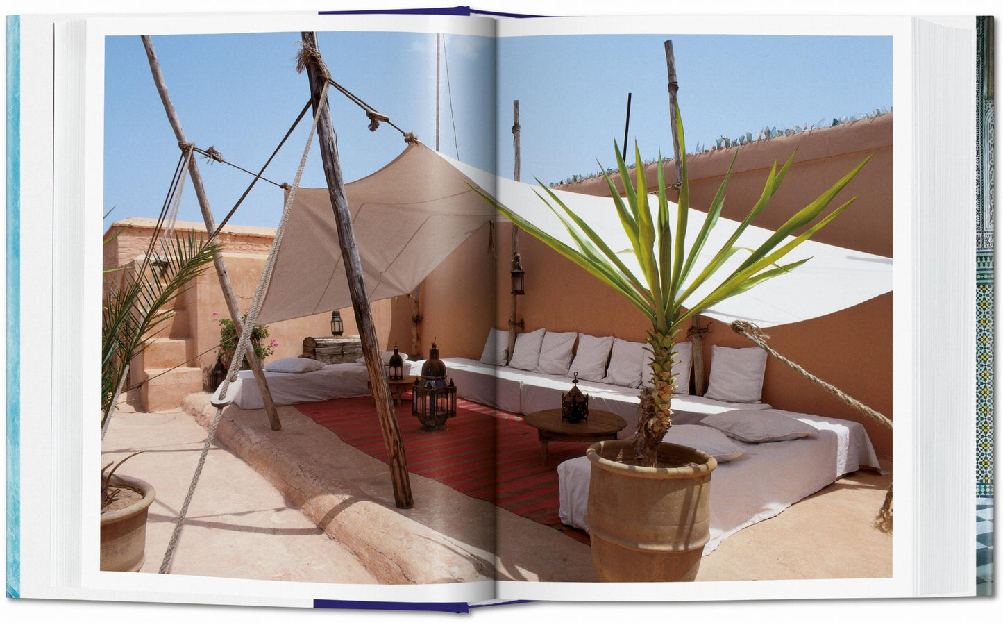 Living in Morocco. 45th Ed. (German, French, English) Book