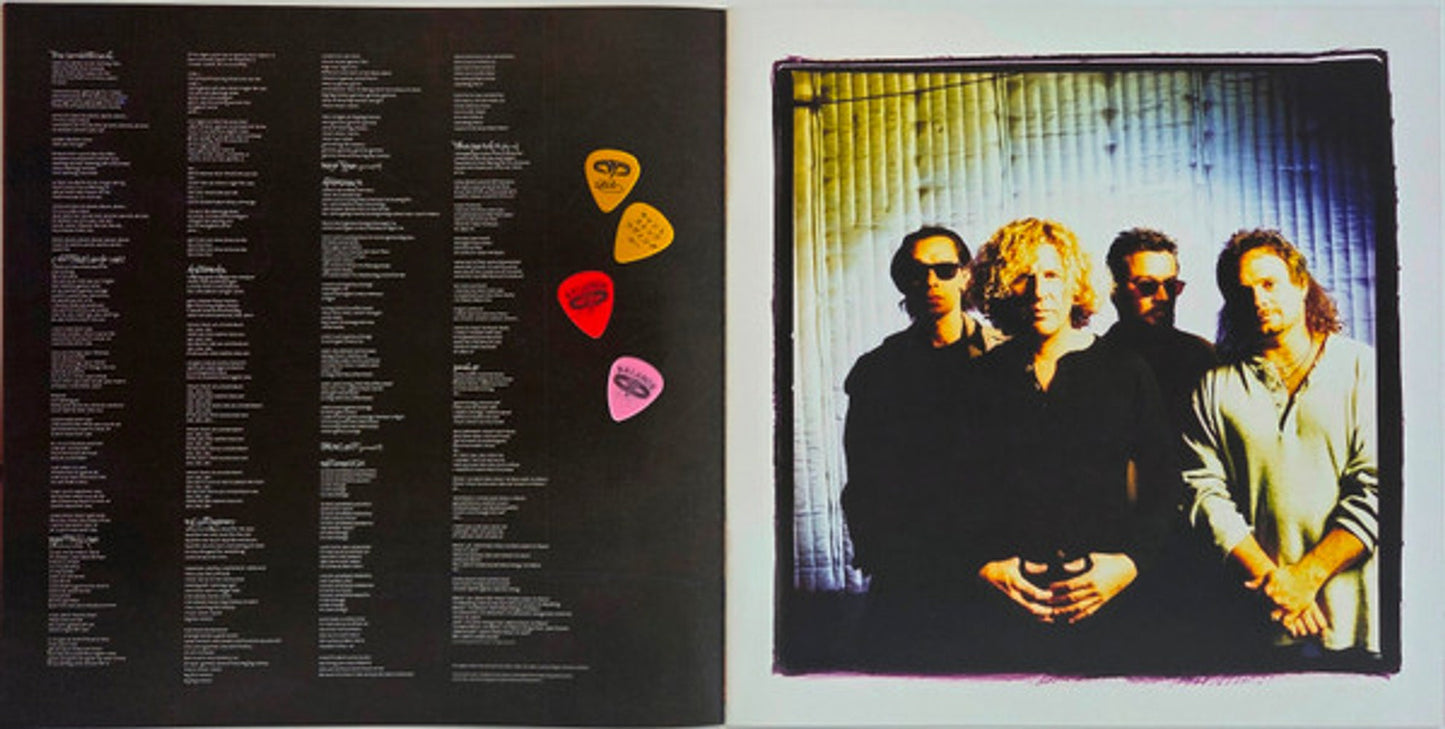 Van Halen – Balance (2-LP Vinyl + 2-CD + Blu-ray) Vinyl Record